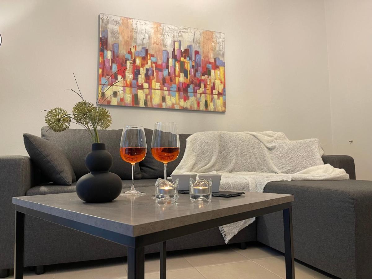 Green&Grey Apartment カヴァラ エクステリア 写真